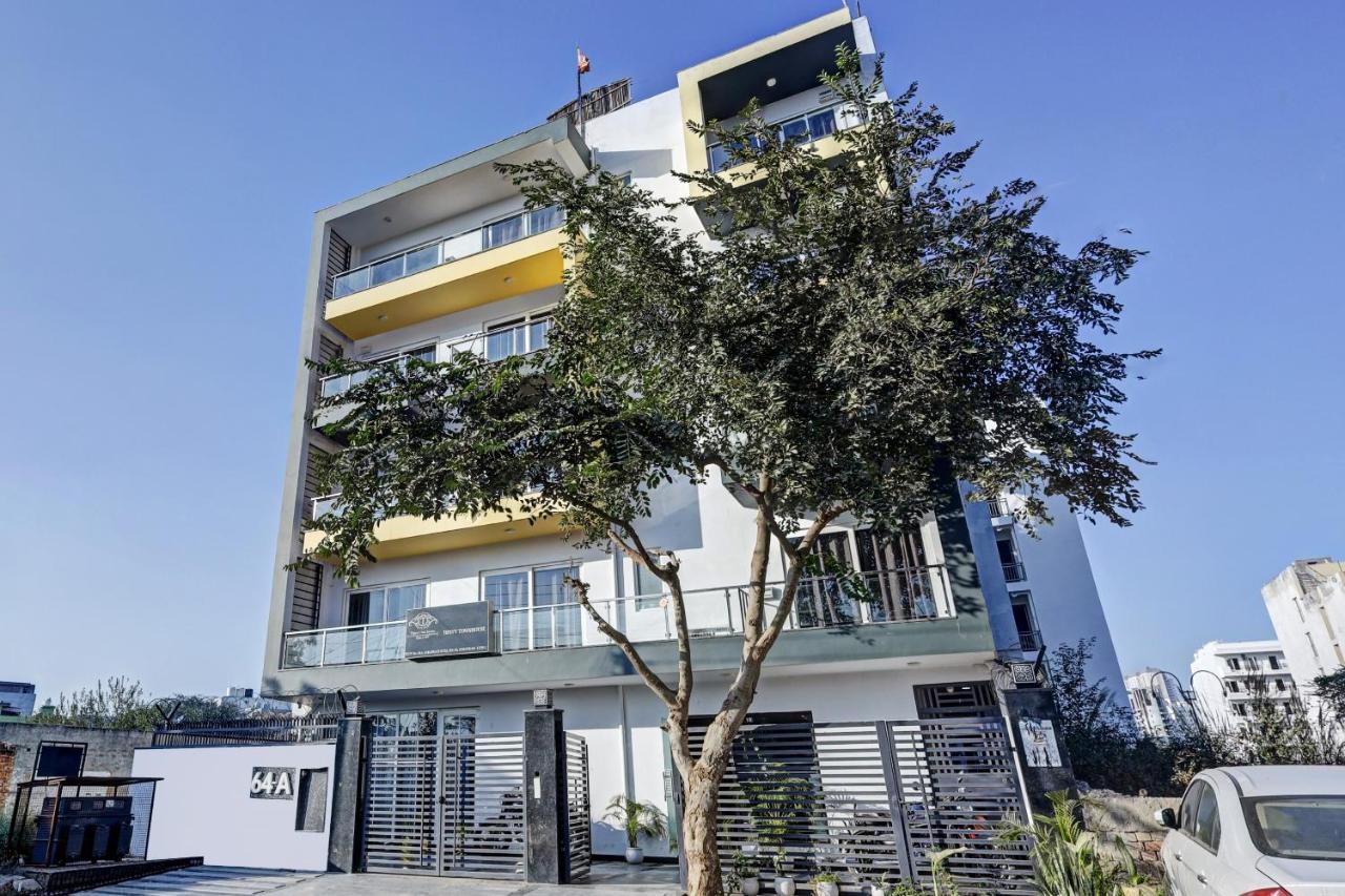 Super Townhouse Tipsyy Near Bestech Central Square Mall Gurgaon Bagian luar foto