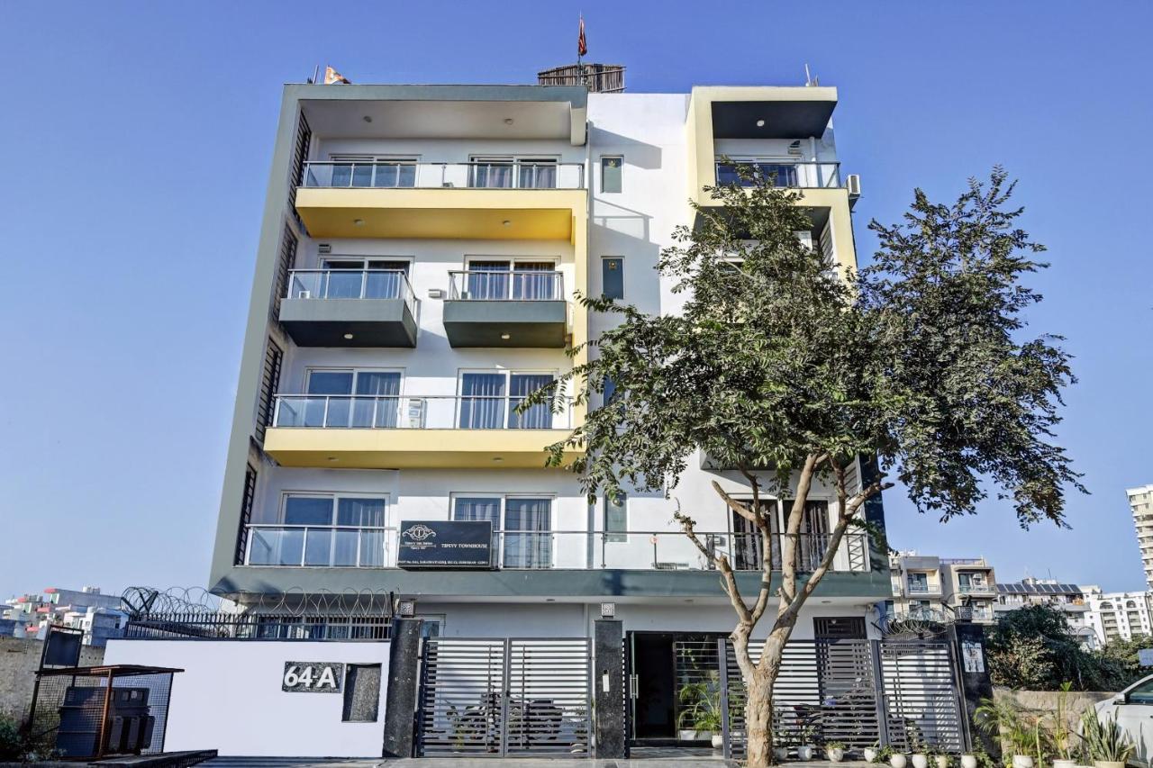 Super Townhouse Tipsyy Near Bestech Central Square Mall Gurgaon Bagian luar foto