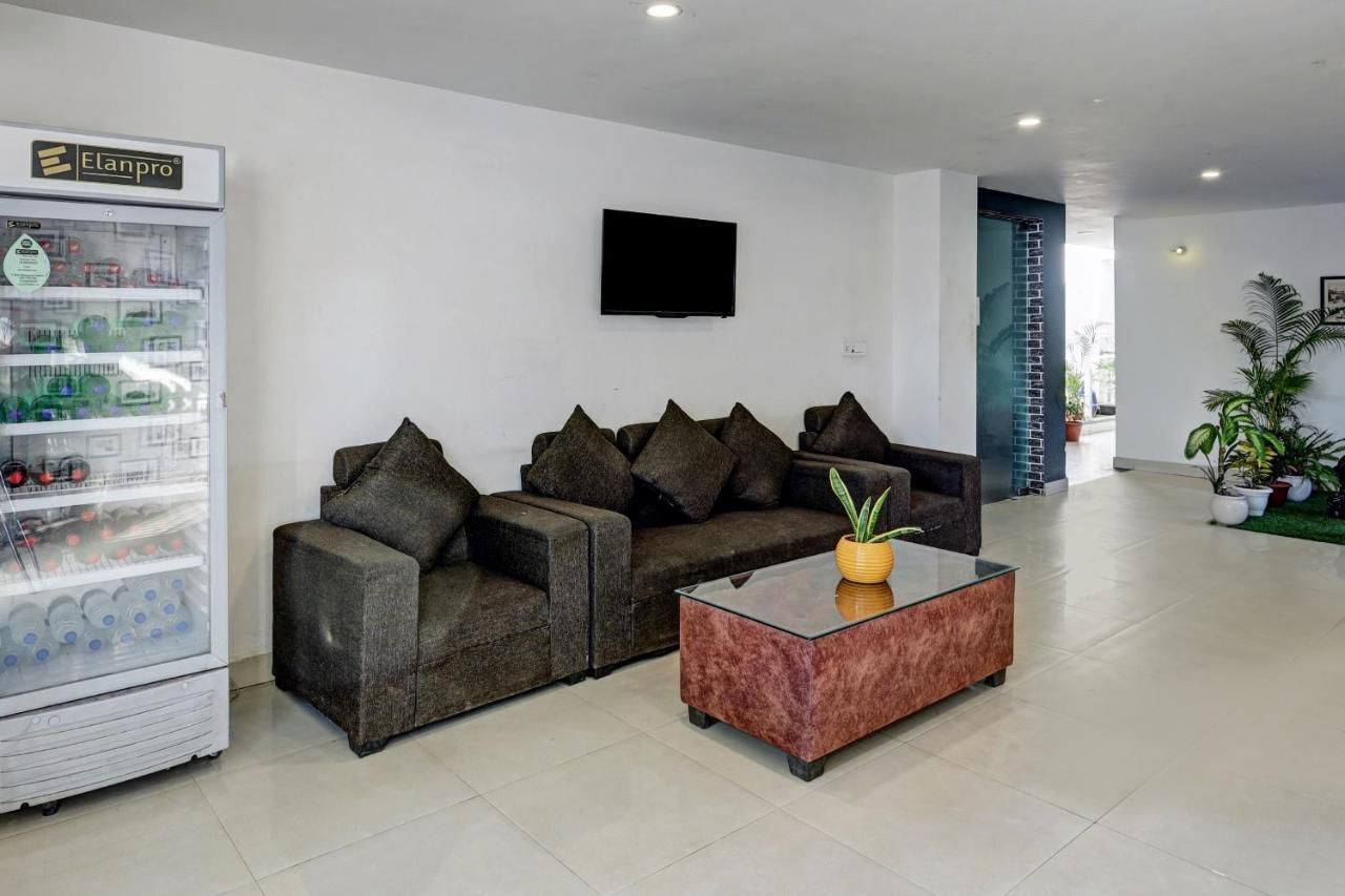 Super Townhouse Tipsyy Near Bestech Central Square Mall Gurgaon Bagian luar foto