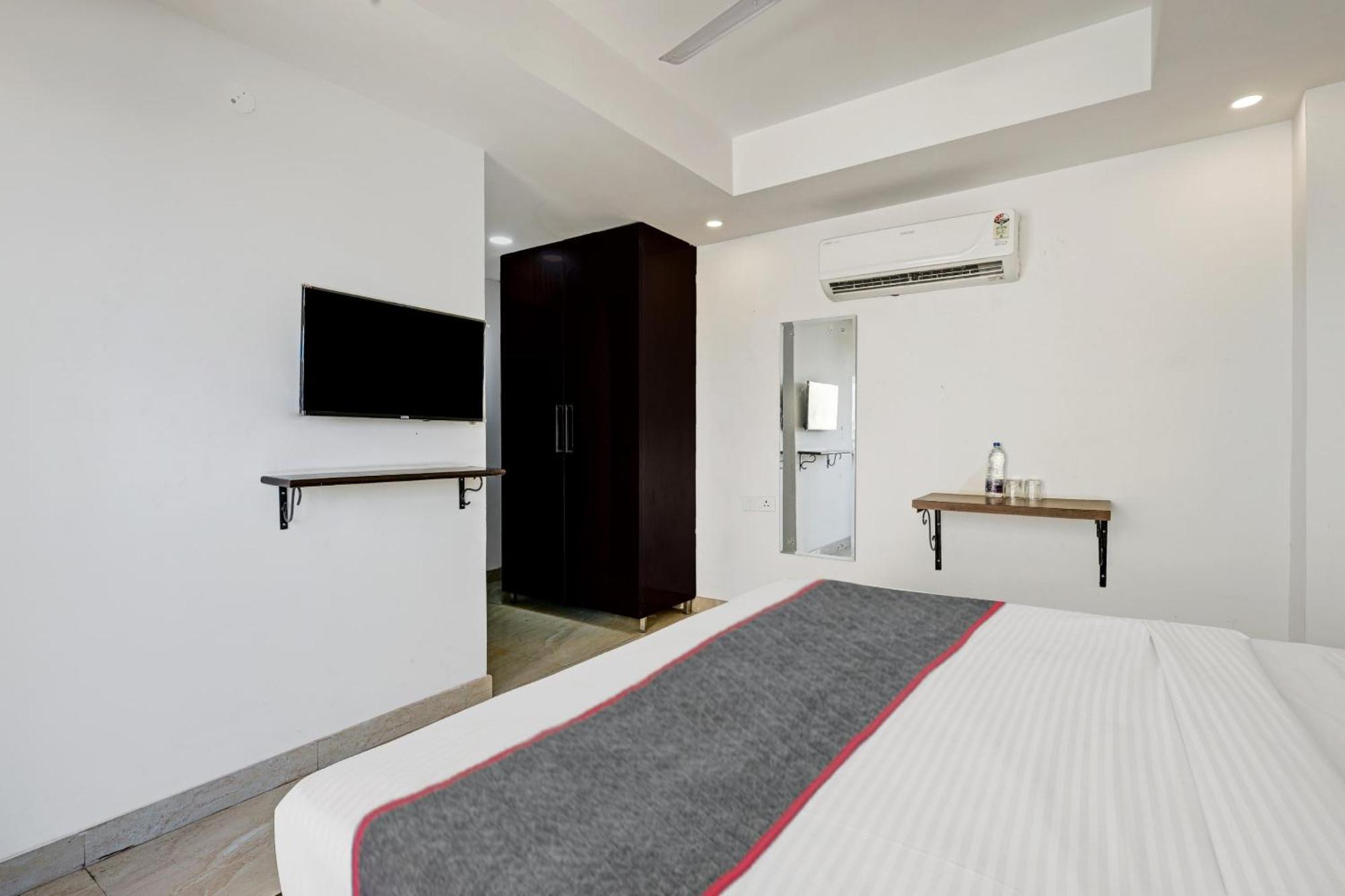 Super Townhouse Tipsyy Near Bestech Central Square Mall Gurgaon Bagian luar foto