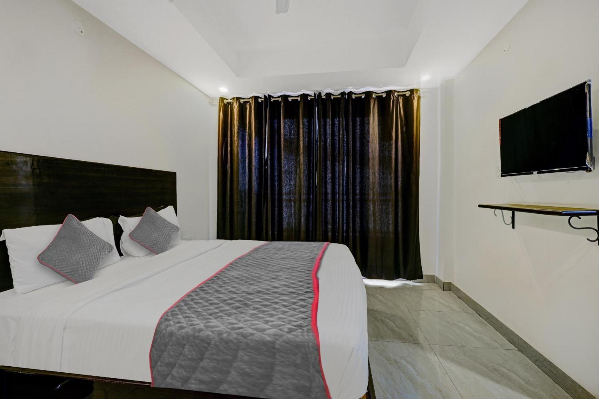 Super Townhouse Tipsyy Near Bestech Central Square Mall Gurgaon Bagian luar foto
