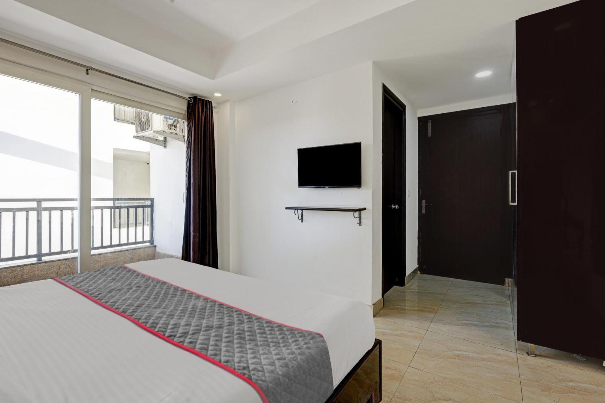 Super Townhouse Tipsyy Near Bestech Central Square Mall Gurgaon Bagian luar foto