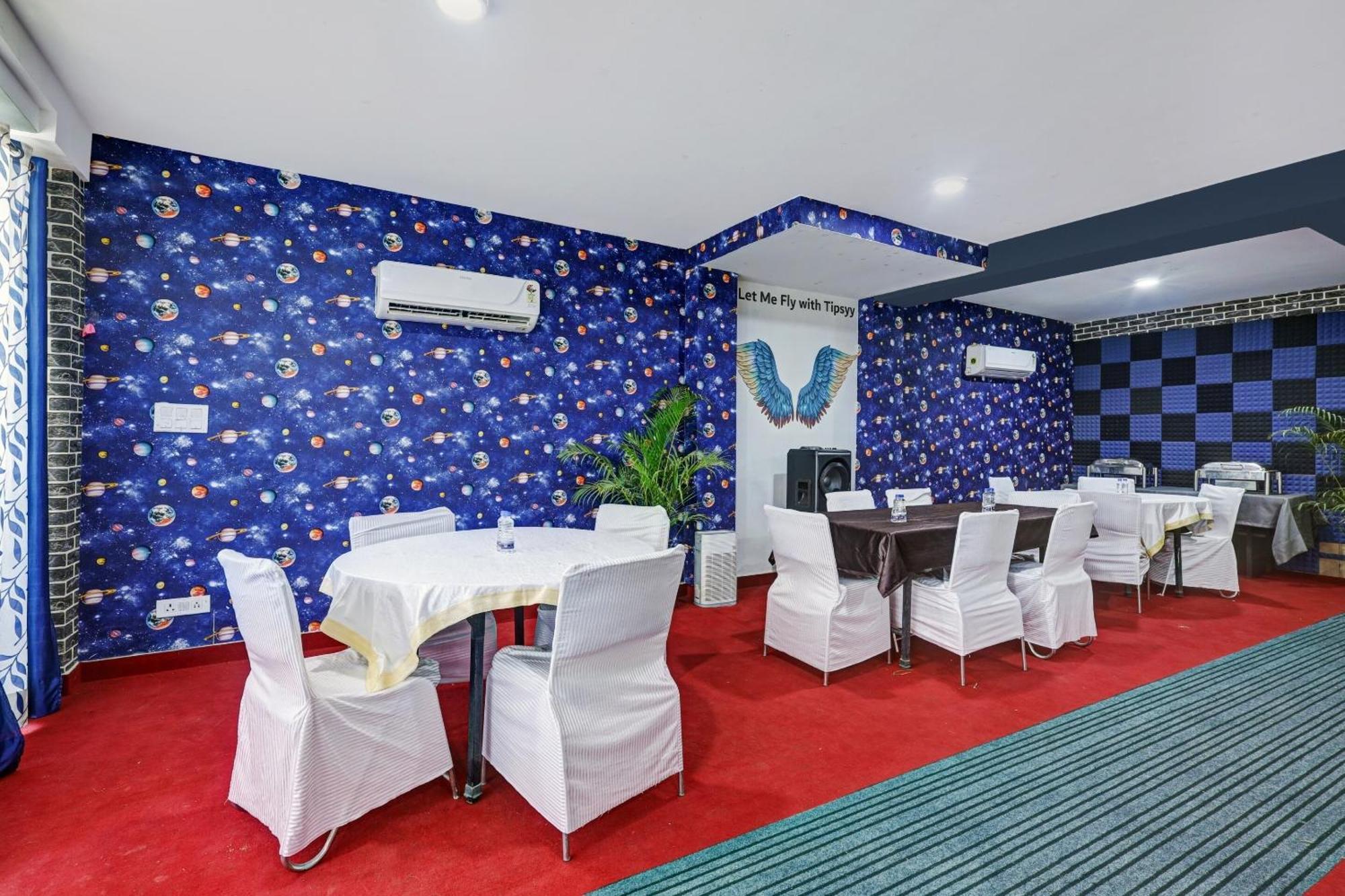 Super Townhouse Tipsyy Near Bestech Central Square Mall Gurgaon Bagian luar foto